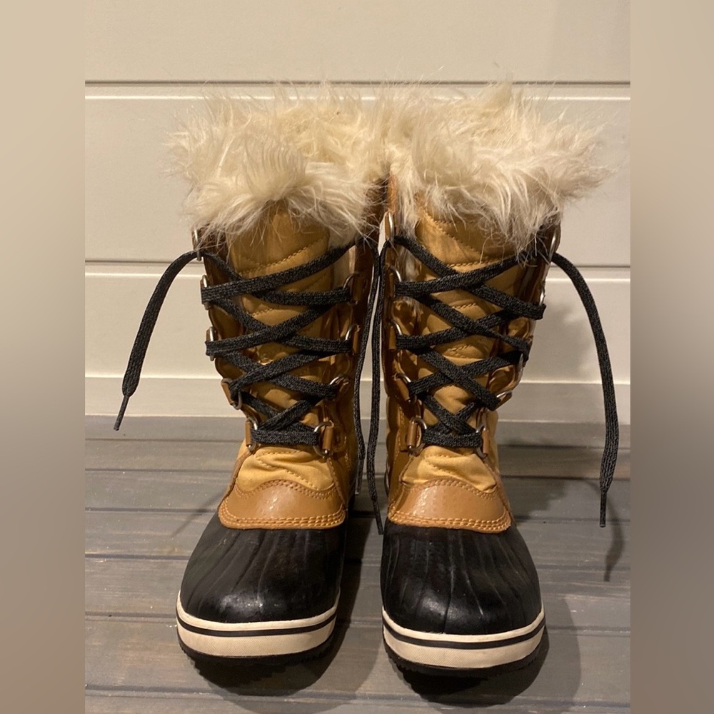 Sorel women’s Torino II winter boot.